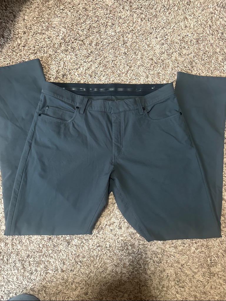 Nike Men's Dark Grey Dri-Fit Slim Fit Pants